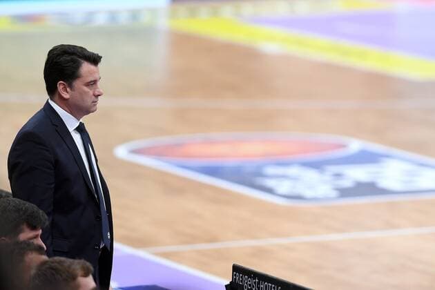 Israel Gonzelez Head Coach, Coach Alba Berlin , Basketball, Bundesliga, BBL, BG Goettingen Alba Berlin, 17 04 2022, BG Goettingen Alba Berlin, Basketball, Bundesliga, GER, BBL, 17 04 2022 Goettingen Copyright: xEibner-Pressefotox-xRolandxSippelx