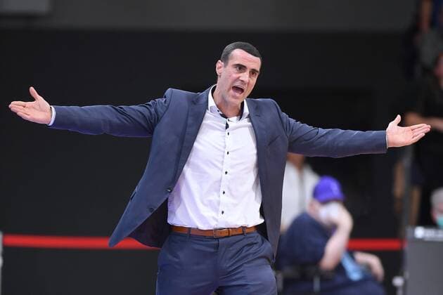 Roel Moors coach, head coach BG Goettingen , Basketball, Bundesliga, BBL, BG Goettingen Alba Berlin, 17 04 2022, BG Goettingen Alba Berlin, Basketball, Bundesliga, GER, BBL, 17 04 2022 Goettingen Copyright: xEibner-Pressefotox-xRolandxSippelx