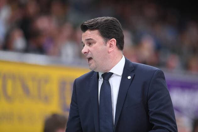 Israel Gonzelez Head Coach, Coach Alba Berlin , Basketball, Bundesliga, BBL, BG Goettingen Alba Berlin, 17 04 2022, BG Goettingen Alba Berlin, Basketball, Bundesliga, GER, BBL, 17 04 2022 Goettingen Copyright: xEibner-Pressefotox-xRolandxSippelx