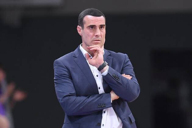 Roel Moors coach, head coach BG Goettingen , Basketball, Bundesliga, BBL, BG Goettingen Alba Berlin, 17 04 2022, BG Goettingen Alba Berlin, Basketball, Bundesliga, GER, BBL, 17 04 2022 Goettingen Copyright: xEibner-Pressefotox-xRolandxSippelx