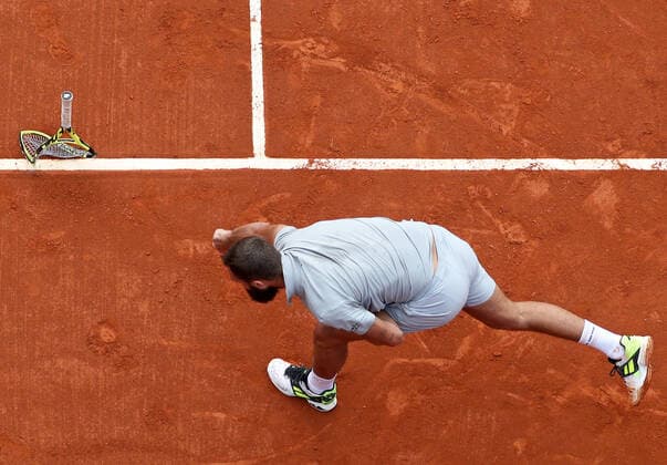 Barcelona Open Banc Sabadell 2022 Benoit Paire break his racket during the match against Soonwoo Kwon, corresponding to the Barcelona Open Banc Sabadell tennis tournament, 69th Conde de Godo Trophy, in Barcelona, on 18th April 2022. Barcelona Barcelona Spain  Copyright: xUrbanandsportx originalFilename:urbanandsport-barcelon220418_npmsO.jpg