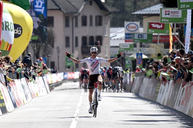 Sport Themen der Woche KW16 Sport Bilder des Tages 18-04-2022 Tour Of The Alps; Tappa 01 Cles - Fiera Di Primiero; 2022, Ag2r - Citroen; Bouchard, Geoffrey; Fiera Di Primiero; 