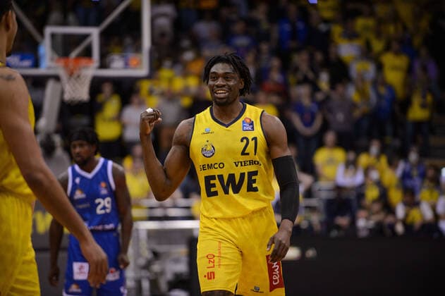 Tai Odiase 21 EWE Baskets Oldenburg during the game EWE Baskets Oldenburg vs Fraport Skyliners Frankfurt Basketball, BBL, season 2021 2022, 31 match day, 18 04 2022 Copyright xErikxHillmer EIBNERx EP EHR EWE Baskets Oldenburg vs Fraport Skyliners Frankfurt Basketball, BBL, season 2021 2022, 31 match day, 18 04 2022 Oldenburg Copyright: xErikxHillmer EIBNERx EP_EHR