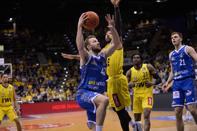 Basketball, BBL, EWE Baskets Oldenburg - Fraport Skyliners Frankfurt