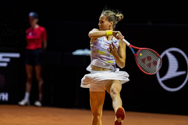 Viktorija Golubic, Swiss, Switzerland Tennis Womens Porsche Cup Porsche Tennis Grand Prix GP Stuttgart 2022 Porsche Arena 19 04 2022 Porsche Tennis Grand Prix Stuttgart 2022, 19 04 2022 Stuttgart Copyright: xEibner-Pressefoto RogerxBuerkex EP_EER