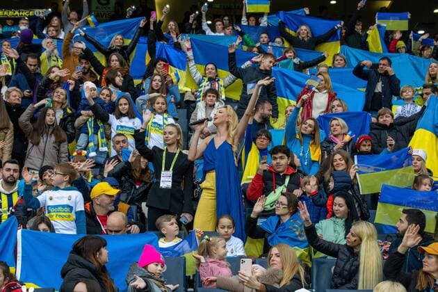 April 19, 2022: Fenerbahce and Shakhtar Donetsk faced each other in a friendly match to draw attention to the war in Ukraine and to help the victims. Fenerbahce Football Team defeated Shakhtar Donetsk 1-0 in a special match within the scope of the Shakhtar Donetsk Global Tour , which was launched to draw attention to the theme of Peace in Ukraine and to contribute to the victims of war in Istanbul, Turkey on April 19, 2022. Istanbul Turkey - ZUMAi72_ 20220419_znp_i72_022 Copyright: xTolgaxIldunx