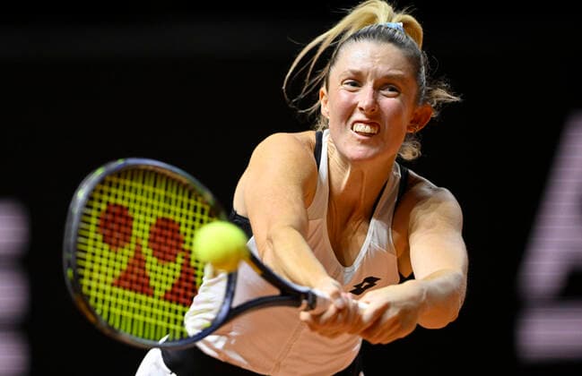 Storm Sanders AUS Action Tennis Women Porsche Cup Porsche Tennis Grand Prix GP Stuttgart 2022 Porsche Arena 20 04 2022 DFL REGULATIONS PROHIBIT ANY USE OF PHOTOGRAPHS AS IMAGE SEQUENCES AND OR QUASI VIDEO Porsche Tennis Grand Prix GP Stuttgart 2022