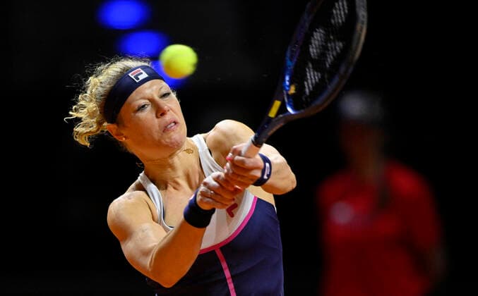 Laura Siegemund GER Action Tennis Women Porsche Cup Porsche Tennis Grand Prix GP Stuttgart 2022 Porsche Arena 20 04 2022 DFL REGULATIONS PROHIBIT ANY USE OF PHOTOGRAPHS AS IMAGE SEQUENCES AND OR QUASI VIDEO Porsche Tennis Grand Prix GP Stuttgart 2022