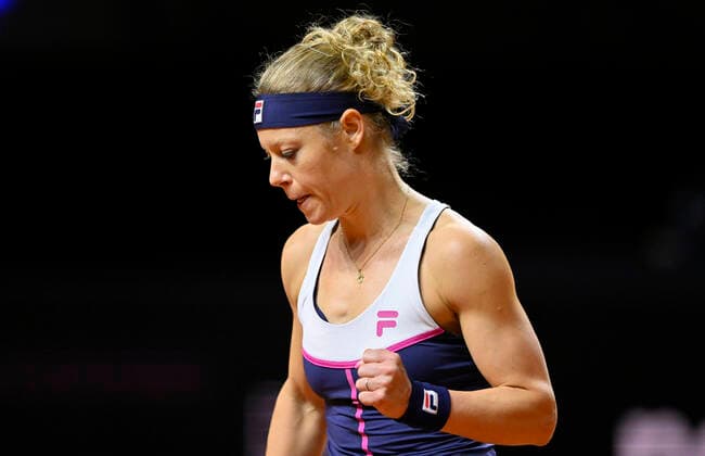 Laura Siegemund GER Jubel Freude Emotion Tennis Damen Porsche Cup Porsche Tennis Grand Prix GP Stuttgart 2022 Porsche Arena 20 04 2022 DFL REGULATIONS PROHIBIT ANY USE OF PHOTOGRAPHS AS IMAGE SEQUENCES AND OR QUASI VIDEO Porsche Tennis Grand Prix GP Stuttgart 2022