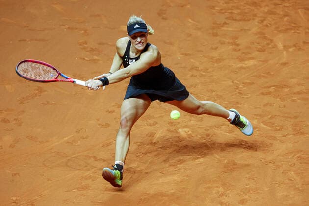 Angelique Kerber, from above Tennis Porsche Tennis Grand Prix 2022 WTA Porsche Arena Stuttgart Germany 20 April 2022 Copyright: xJuergenxHasenkopfx