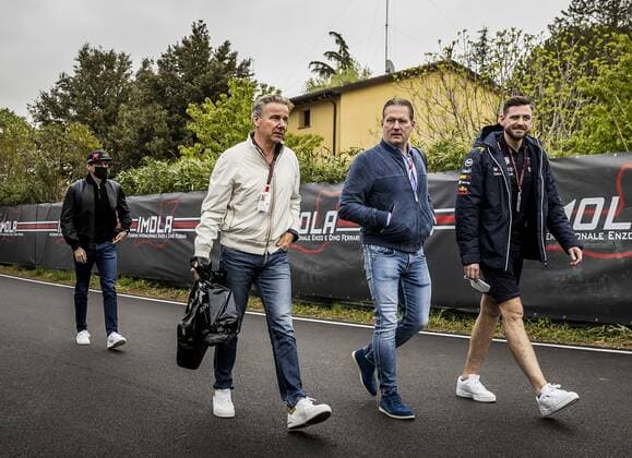 2022 04 21 13 23 47 IMOLA VLNR Max Verstappen Oracle Red Bull Racing , manager Raymond Vermeulen, Jos Verstappen and personal trainer Bradley Scanes on arrival at the Autodromo Enzo e Dino Ferrari in Imola ahead of the Emilia Romagna F1 Grand Prix REMKO DE WAAL netherlands out belgium out Imola xVIxxIVx 447395609 originalFilename: 0156526274st.jpg