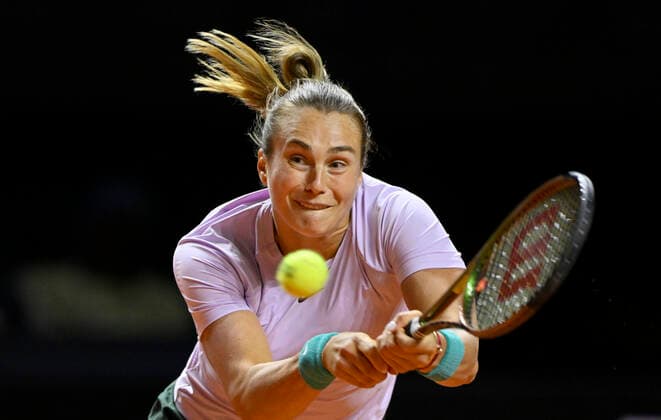 Aryna Sabalenka BLR Action Tennis Women Porsche Cup Porsche Tennis Grand Prix GP Stuttgart 2022 Porsche Arena 21 04 2022 DFL REGULATES PROHIBIT ANY USE OF PHOTOGRAPHS AS IMAGE SEQUENCES AND OR QUASI VIDEO Porsche Tennis Grand Prix GP Stuttgart 2022
