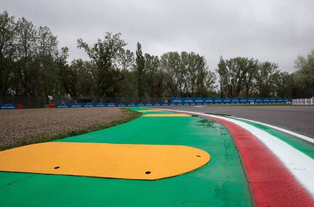 Imola, Curbs could become a problem for the new Formula 1 cars, ITA, Formula 1 Grand Prix Emilia Romagna, Imola, 21 04 2022 ITA, Formula 1 Grand Prix Emilia Romagna, Imola, 21 04 2022 Copyright: xFoto:xEIBNER ThomasxFuesslerx EP_tfr
