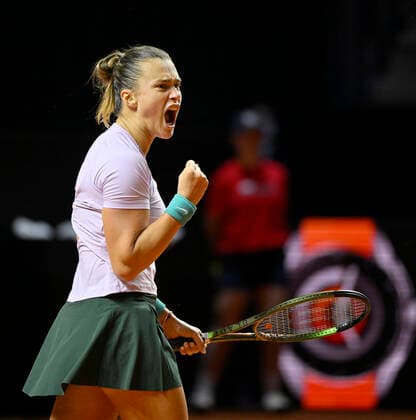 Aryna Sabalenka BLR Jubel Freude Emotion Tennis Damen Porsche Cup Porsche Tennis Grand Prix GP Stuttgart 2022 Porsche Arena 21 04 2022 DFL REGULATIONS PROHIBIT ANY USE OF PHOTOGRAPHS AS IMAGE SEQUENCES AND OR QUASI VIDEO Porsche Tennis Grand Prix GP Stuttgart 2022
