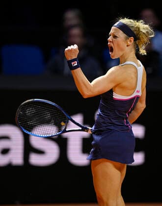 Laura Siegemund GER cheer joy emotion gesture gesture tennis ladies Porsche Cup Porsche Tennis Grand Prix GP Stuttgart 2022 Porsche Arena 21 04 2022 DFL REGULATIONS PROHIBIT ANY USE OF PHOTOGRAPHS AS IMAGE SEQUENCES AND OR QUASI VIDEO Porsche Tennis Grand Prix GP Stuttgart 2022