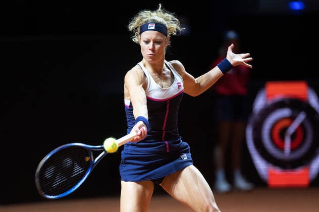 Laura Siegemund GER Germany, Stuttgart, 21 04 2022, Tennis, Porsche Tennis Grand Prix, 2022, Round 2, M Sakkari GRE L Siegemund GER , Porsche Arena Foto A2 Bildagentur Peter Hartenfelser