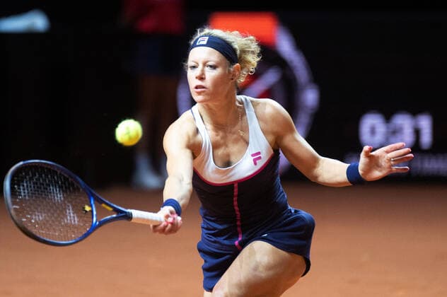 Laura Siegemund GER Germany, Stuttgart, 21 04 2022, Tennis, Porsche Tennis Grand Prix, 2022, Round 2, M Sakkari GRE L Siegemund GER , Porsche Arena Foto A2 Bildagentur Peter Hartenfelser