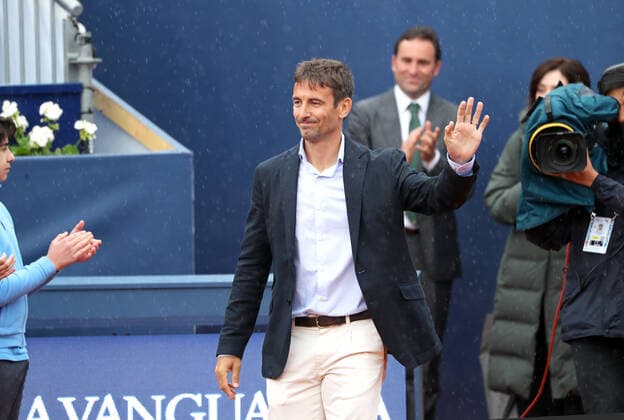 Barcelona Open Banc Sabadell 2022 - Day Four Tribute to Tommy Robredo upon retiring from active tennis after being eliminated by Bernabe Zapata on the first day of the Barcelona Open Banc Sabadell, in Barcelona, on 20th April 2022. Barcelona Barcelona Spain  Copyright: xUrbanandsportx originalFilename:urbanandsport-tributet220420_npJAE.jpg