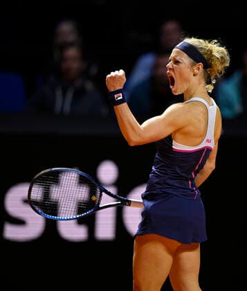 Laura Siegemund GER cheer joy emotion gesture gesture tennis ladies Porsche Cup Porsche Tennis Grand Prix GP Stuttgart 2022 Porsche Arena 21 04 2022 DFL REGULATIONS PROHIBIT ANY USE OF PHOTOGRAPHS AS IMAGE SEQUENCES AND OR QUASI VIDEO Porsche Tennis Grand Prix GP Stuttgart 2022