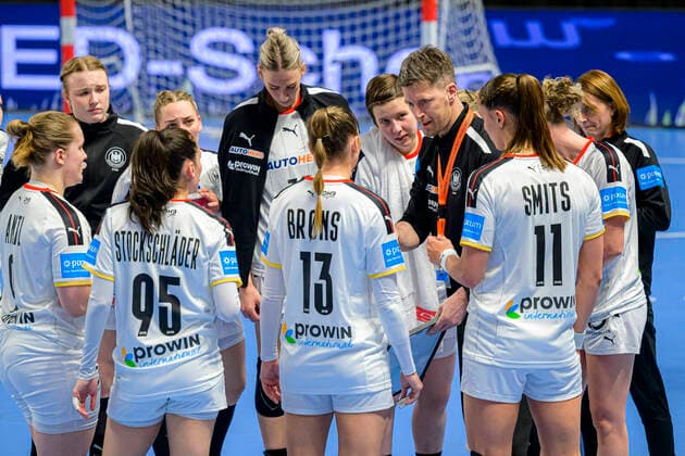 Handball, Women EHF Euro 2022 Qualification, Greece Germany Coach Markus Gaugisch Germany in time out Almere Topsportcentrum Netherlands