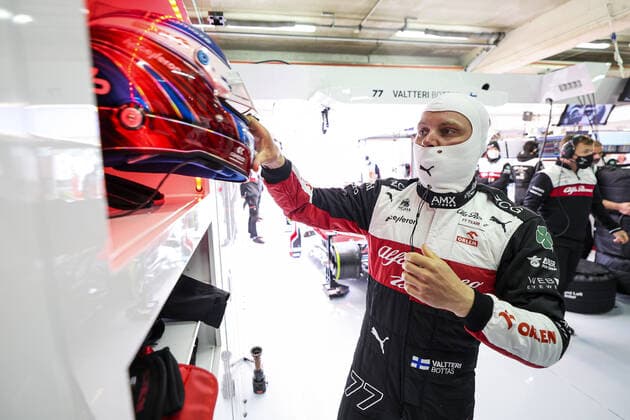 BOTTAS Valtteri (fin), Alfa Romeo F1 Team ORLEN C42, portrait during the Formula 1 Grand Premio del Made in Italy e dell Emilia-Romagna 2022, 4th round of the 2022 FIA Formula One World Championship, WM, Weltmeisterschaft on the Imola Circuit, from April 22 to 24, 2022 in Imola, Italy - F1 - EMILIA ROMAGNA GRAND PRIX 2022 DPPI Panoramic  00122010_2R6_9363.JPG_