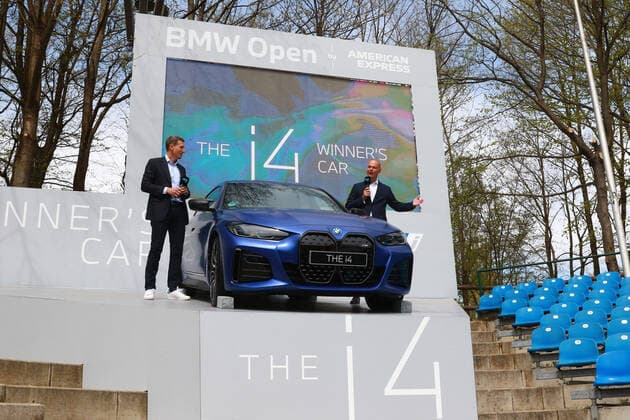 Patrik Kuehnen, Tournament Director BMW Open by American Express and Bernhard Kuhnt, BMW Group Head Region Europe Tennis at the BMW i4 unveiling kick-off PK and unveiling BMW winning vehicle BMW Open by American Express 2022 22 04 2022 PHOTO Mladen Lackovic LakoPress