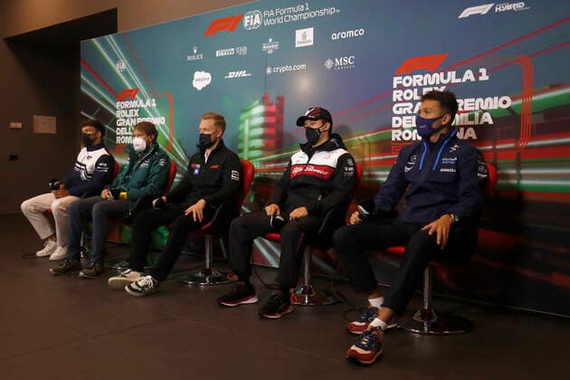 10 Pierre Gasly FRA, Scuderia AlphaTauri , 5 Sebastian Vettel DEU, Aston Martin Aramco Cognizant F1 Team , 20 Kevin Magnussen DNK, Haas F1 Team , 24 Guanyu Zhou CHN, Alfa Romeo F1 Team ORLEN , 23 Alexander Albon THA, Williams Racing , F1 Grand Prix of Emilia Romagna at Autodromo Enzo e Dino Ferrari on April 22, 2022 in Imola, Italy Photo by Carl Bingham LAT Motorsport Images DPPI via HOCH ZWEI Imola Italy