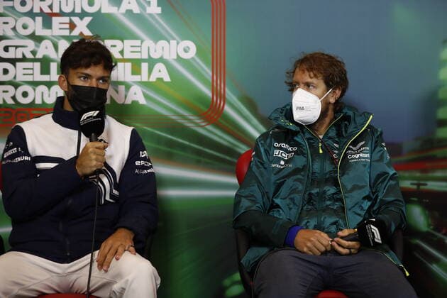 10 Pierre Gasly FRA, Scuderia AlphaTauri , 5 Sebastian Vettel DEU, Aston Martin Aramco Cognizant F1 Team , F1 Grand Prix of Emilia Romagna at Autodromo Enzo e Dino Ferrari on April 22, 2022 in Imola, Italy Photo by Carl Bingham LAT Motorsport Images DPPI via HOCH ZWEI Imola Italy