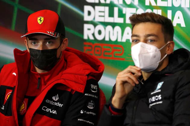 16 Charles Leclerc MCO, Scuderia Ferrari , 63 George Russell GBR, Mercedes AMG Petronas F1 Team , F1 Grand Prix of Emilia Romagna at Autodromo Enzo e Dino Ferrari on April 22, 2022 in Imola, Italy Photo by Carl Bingham LAT Motorsport Images DPPI via HOCH ZWEI Imola Italy
