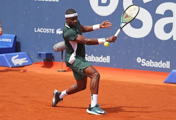 Barcelona Open Banc Sabadell 2022 - Day Five Frances Tiafoe during the match against Felix Auger Aliassime, corresponding to the round of 16 of the Barcelona Open Banc Sabadell tennis tournament, 69th Conde de Godo Trophy, in Barcelona, on 22th April 2022. Barcelona Barcelona Spain  Copyright: xUrbanandsportx originalFilename:urbanandsport-felixaug220422_npwYQ.jpg