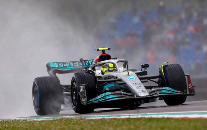 44 Lewis Hamilton GBR, Mercedes AMG Petronas F1 Team , F1 Grand Prix of Emilia Romagna at Autodromo Enzo e Dino Ferrari on April 22, 2022 in Imola, Italy Photo by HOCH ZWEI Imola Italy