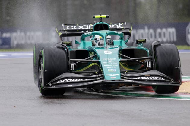 Sebastian Vettel, GER, Aston Martin Aramco Cognizant F1 Team 5 ITA, Formula 1 Grand Prix Emilia Romagna, Imola, 22 04 2022 ITA, Formula 1 Grand Prix Emilia Romagna, Imola, 22 04 2022 Imola Copyright: xFoto:xEIBNER ThomasxFuesslerx EP_tfr