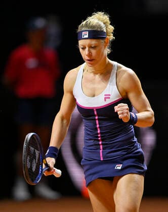 Laura Siegemund GER cheer joy emotion gesture gesture tennis ladies Porsche Cup Porsche Tennis Grand Prix GP Stuttgart 2022 Porsche Arena 22 04 2022 DFL REGULATIONS PROHIBIT ANY USE OF PHOTOGRAPHS AS IMAGE SEQUENCES AND OR QUASI VIDEO Porsche Tennis Grand Prix GP Stuttgart 2022