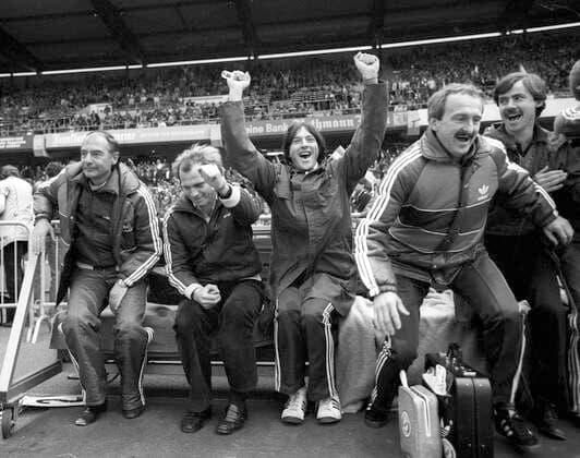 Archive Pictures of the Week Sport Week 16