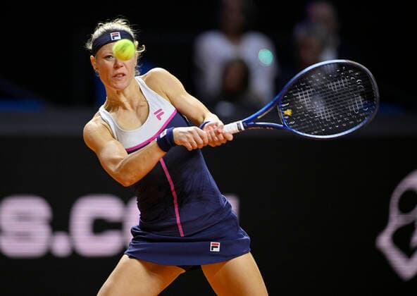 Laura Siegemund GER Action Tennis Women Porsche Cup Porsche Tennis Grand Prix GP Stuttgart 2022 Porsche Arena 22 04 2022 DFL REGULATIONS PROHIBIT ANY USE OF PHOTOGRAPHS AS IMAGE SEQUENCES AND OR QUASI VIDEO Porsche Tennis Grand Prix GP Stuttgart 2022