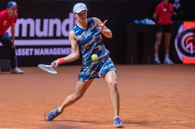 Iga Swiatek POL Germany, Stuttgart, 22 04 2022, Tennis, Porsche Tennis Grand Prix, 2022, Quarterfinals, I Swiatek POL E Raducanu GBR , Porsche Arena Foto A2 Bildagentur Peter Hartenfelser
