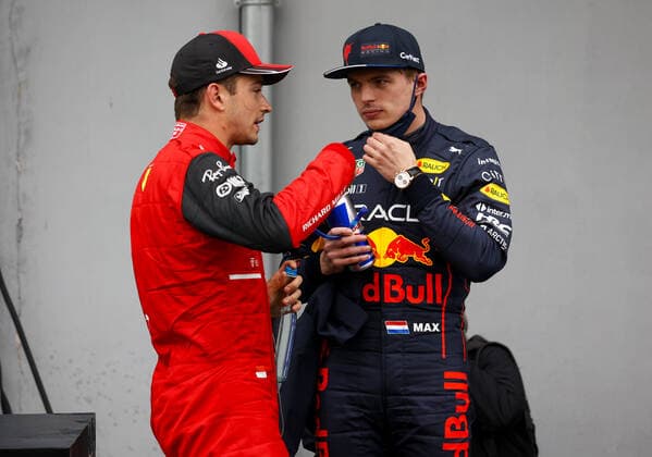 LECLERC Charles (mco), Scuderia Ferrari F1-75, VERSTAPPEN Max (ned), Red Bull Racing RB18, portrait during the Formula 1 Grand Premio del Made in Italy e dell Emilia-Romagna 2022, 4th round of the 2022 FIA Formula One World Championship, WM, Weltmeisterschaft on the Imola Circuit, from April 22 to 24, 2022 in Imola, Italy - F1 - EMILIA ROMAGNA GRAND PRIX 2022 DPPI Panoramic  F12022GP04ITA_JK305638