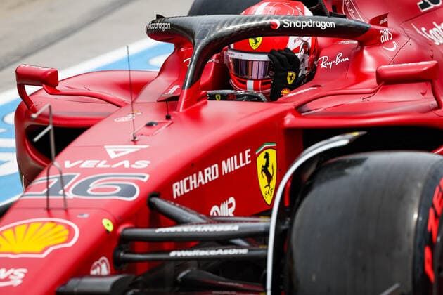 16 LECLERC Charles (mco), Scuderia Ferrari F1-75, action during the Formula 1 Grand Premio del Made in Italy e dell Emilia-Romagna 2022, 4th round of the 2022 FIA Formula One World Championship, WM, Weltmeisterschaft on the Imola Circuit, from April 22 to 24, 2022 in Imola, Italy - F1 - EMILIA ROMAGNA GRAND PRIX 2022 DPPI Panoramic  20220423_GOOD2534
