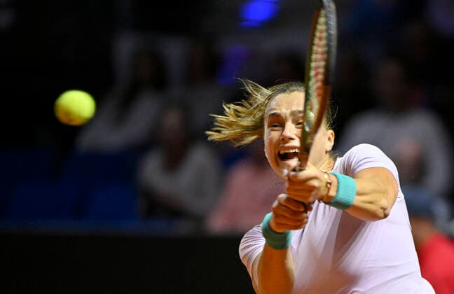Aryna Sabalenka BLR Action Tennis Women Porsche Cup Porsche Tennis Grand Prix GP Stuttgart 2022 Porsche Arena 24 04 2022 DFL REGULATIONS PROHIBIT ANY USE OF PHOTOGRAPHS AS IMAGE SEQUENCES AND OR QUASI VIDEO Porsche Tennis Grand Prix GP Stuttgart 2022
