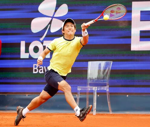 24 04 2022, BMW Open, MTTC Iphitos Munich, Tennis Sport, in picture Yoshihito Nishioka JPN