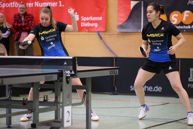 Langstadt 24 04 2022 table tennis ladies national league final season 2022 TSV Langstadt ttc Eastside Berlin e V emspor, emonline, oespor, v l , Janina Kämmerer TSV Langstadt table tennis ladies 1 national league and Franziska Schreiner TSV Langstadt table tennis ladies 1 national league Copyright: JoaquimxFerreira