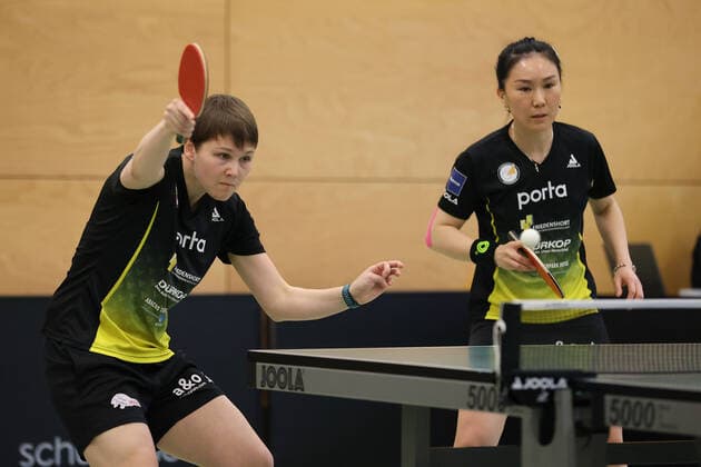 Langstadt 24 04 2022 table tennis womens national league final season 2022 TSV Langstadt ttc Eastside Berlin e V emspor, emonline, oespor, v l , Nina Mittelham ttc eastside berlin e V and Xiaona Shan ttc eastside berlin e V Copyright: JoaquimxFerreira