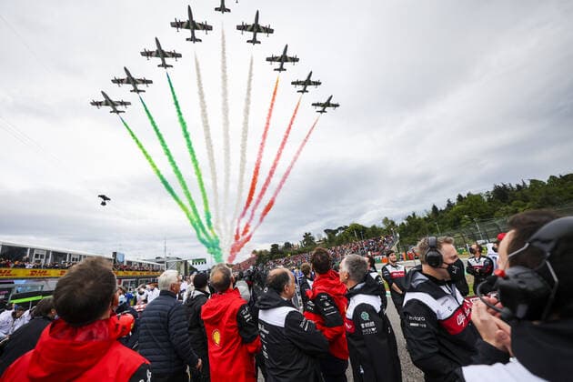 Frecce Tricolori during the Formula 1 Grand Premio del Made in Italy e dell Emilia-Romagna 2022, 4th round of the 2022 FIA Formula One World Championship, WM, Weltmeisterschaft on the Imola Circuit, from April 22 to 24, 2022 in Imola, Italy - F1 - EMILIA ROMAGNA GRAND PRIX 2022 - Race DPPI Panoramic  00122011_2R6_1070.JPG_