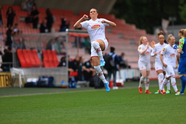 Flyeralarm Womens Bundesliga 2021 2022, 1 FC Cologne SV Werder Bremen Rachel Rinast FC, 31 Cologne Franz Kremer Stadium, Lawn North Rhine Westphalia Germany