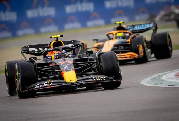 IMOLA Sergio Perez 11 driving the Oracle Red Bull Racing RB18 Honda during the Emilia Romagna F1 Grand Prix at Autodromo Enzo e Dino Ferrari on April 24, 2022 in Imola, Italy REMKO DE WAAL GP Emilia Romagna 2022 RACE 2022 xVIxANPxSportx xxANPxIVx 447556625 originalFilename: 447556625.jpg