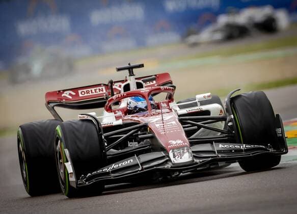 IMOLA Valtteri Bottas 77 driving the Alfa Romeo C40 during the Emilia Romagna F1 Grand Prix at Autodromo Enzo e Dino Ferrari on April 24, 2022 in Imola, Italy REMKO DE WAAL GP Emilia Romagna 2022 RACE 2022 xVIxANPxSportx xxANPxIVx 447556978 originalFilename: 447556978.jpg