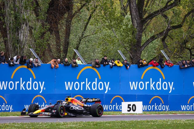 Fans during the Formula 1 Grand Premio del Made in Italy e dell Emilia-Romagna 2022, 4th round of the 2022 FIA Formula One World Championship, WM, Weltmeisterschaft on the Imola Circuit, from April 22 to 24, 2022 in Imola, Italy - F1 - EMILIA ROMAGNA GRAND PRIX 2022 - Race DPPI Panoramic  00122011_G00D4562.JPG_