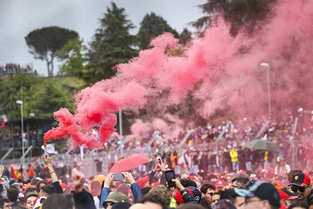 Fans during the Formula 1 Grand Premio del Made in Italy e dell Emilia-Romagna 2022, 4th round of the 2022 FIA Formula One World Championship, WM, Weltmeisterschaft on the Imola Circuit, from April 22 to 24, 2022 in Imola, Italy - F1 - EMILIA ROMAGNA GRAND PRIX 2022 - Race DPPI Panoramic  00122011_1R6_2589.JPG_