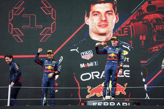 VERSTAPPEN Max (ned), Red Bull Racing RB18, PEREZ Sergio (mex), Red Bull Racing RB18, portrait podium during the Formula 1 Grand Premio del Made in Italy e dell Emilia-Romagna 2022, 4th round of the 2022 FIA Formula One World Championship, WM, Weltmeisterschaft on the Imola Circuit, from April 22 to 24, 2022 in Imola, Italy - F1 - EMILIA ROMAGNA GRAND PRIX 2022 - Race DPPI Panoramic  20220424_GOOD0965