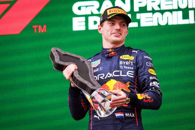 VERSTAPPEN Max (ned), Red Bull Racing RB18, portrait podium during the Formula 1 Grand Premio del Made in Italy e dell Emilia-Romagna 2022, 4th round of the 2022 FIA Formula One World Championship, WM, Weltmeisterschaft on the Imola Circuit, from April 22 to 24, 2022 in Imola, Italy - F1 - EMILIA ROMAGNA GRAND PRIX 2022 - Race DPPI Panoramic  20220424_G00D5412